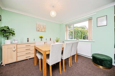 4 bedroom semi-detached house for sale, Broadway Avenue, HALESOWEN