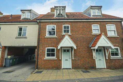 3 bedroom townhouse to rent, Coltishall
