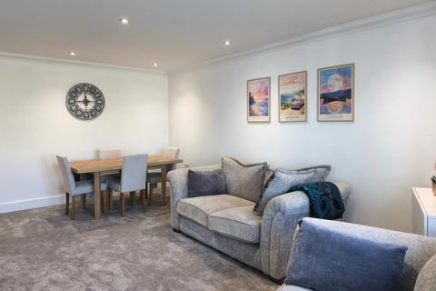 2 bedroom flat for sale, Marconi Avenue, Penarth