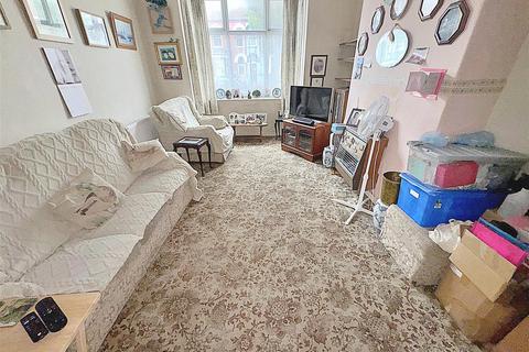 3 bedroom terraced house for sale, Hainton Avenue, Grimsby, N.E. Lincs, DN32 9LS