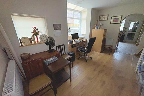 3 bedroom terraced house for sale, Hainton Avenue, Grimsby, N.E. Lincs, DN32 9LS