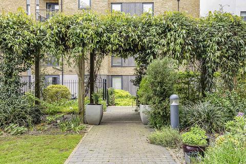 1 bedroom flat for sale, Pegs Lane, Hertford SG13