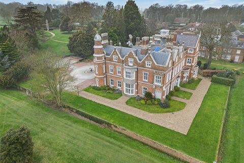 2 bedroom flat for sale, Hamels Park, Buntingford SG9