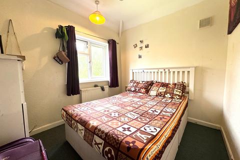 3 bedroom semi-detached house to rent, Uttoxeter New Road, DERBY