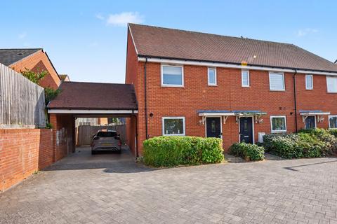 2 bedroom terraced house for sale, Fairway Drive, Chelmsford, Essex, CM3 3FH