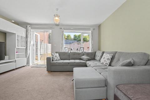 2 bedroom terraced house for sale, Fairway Drive, Chelmsford, Essex, CM3 3FH