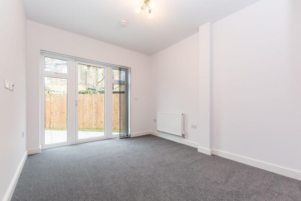 Apartment in London - View 3