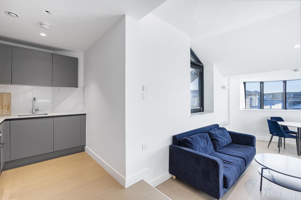 Apartment in London - View 3