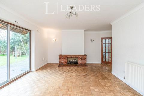 3 bedroom bungalow to rent, Cornwall Road, Cheam, Sutton, SM2