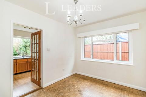 3 bedroom bungalow to rent, Cornwall Road, Cheam, Sutton, SM2