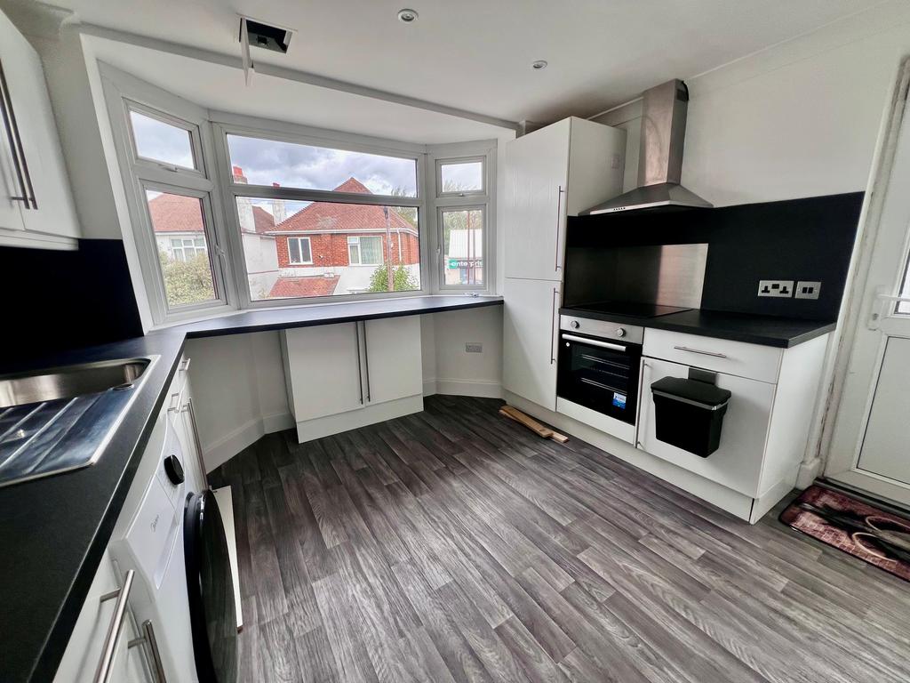 Apartment in Bournemouth - View 2