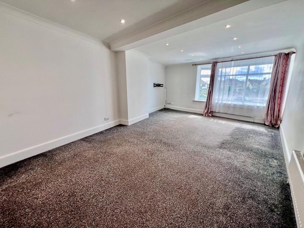 Apartment in Bournemouth - View 3