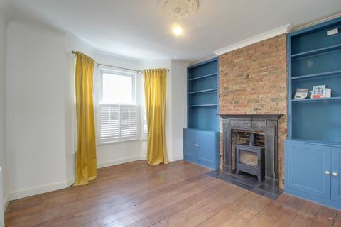 3 bedroom detached house to rent, Keens Road, Croydon CR0