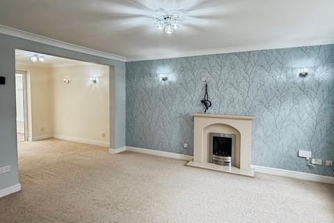 4 bedroom detached house to rent, Pilots Way, Hull, HU9