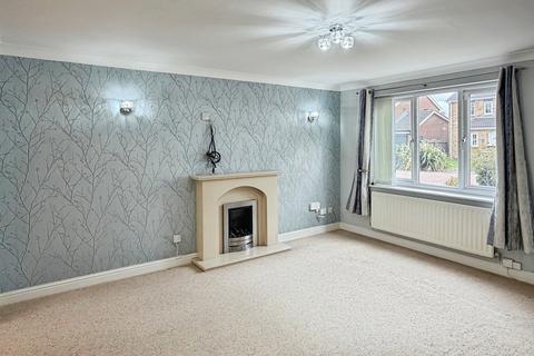 4 bedroom detached house to rent, Pilots Way, Hull, HU9