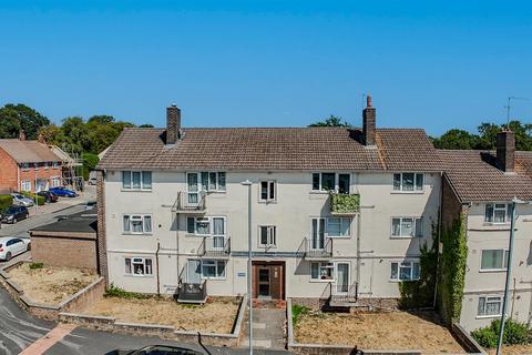 2 bedroom flat for sale, Bennetts End Road, Hemel Hempstead, HP3