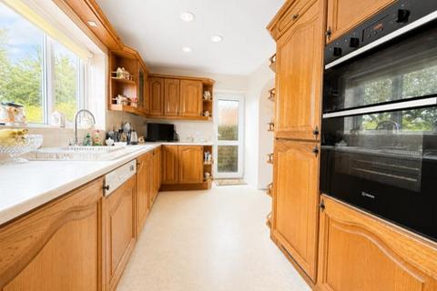 undefined, Glen View Close, Shipley BD18