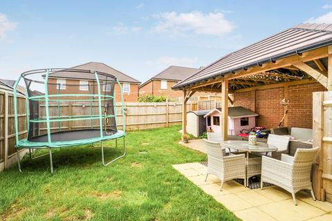 4 bedroom detached house for sale, Redstart Hill, Whitfield, Dover, Kent, CT16