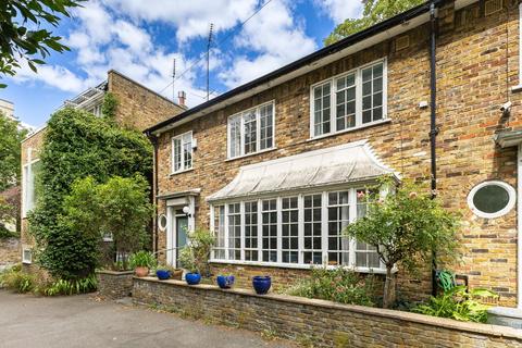 3 bedroom end of terrace house for sale, Regal Lane, London NW1