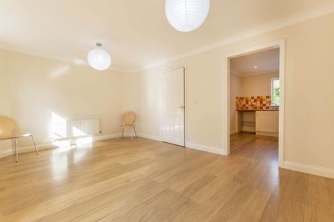 2 bedroom townhouse for sale, Bishops Close, Norwich NR7