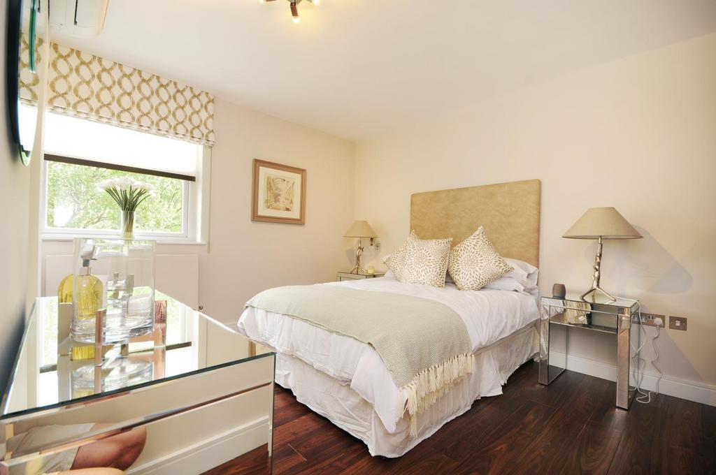 Apartment in London, St. John's Wood - View 4