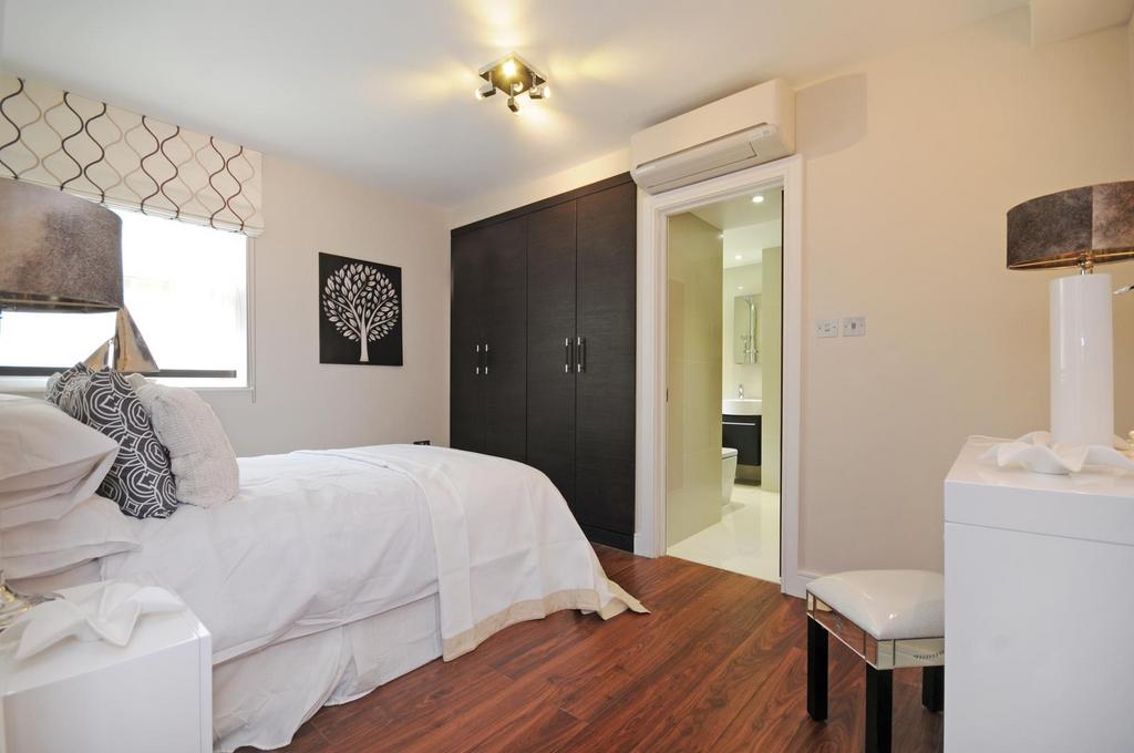 Apartment in London, St. John's Wood - More