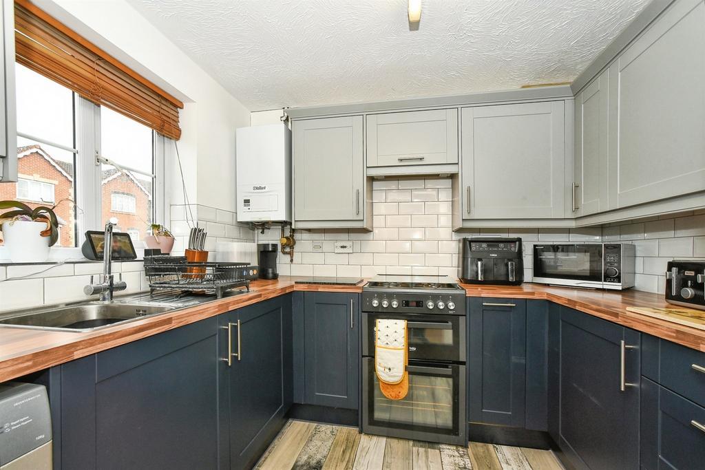 House in CALNE - View 2