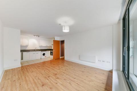 Gowers Walk, Whitechapel, London, E1