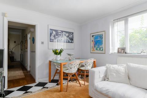 2 bedroom flat for sale, St. Johns Park, London, SE3