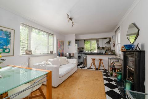 2 bedroom flat for sale, St. Johns Park, London, SE3