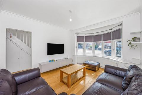 3 bedroom semi-detached house for sale, Brindwood Road, Chingford