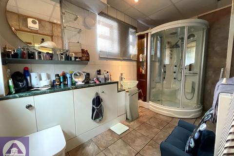 2 bedroom bungalow for sale, Hall Lane, Abertillery