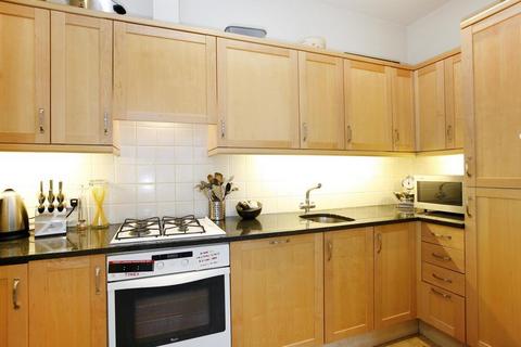2 bedroom apartment to rent, Cleveland Terrace, London W2