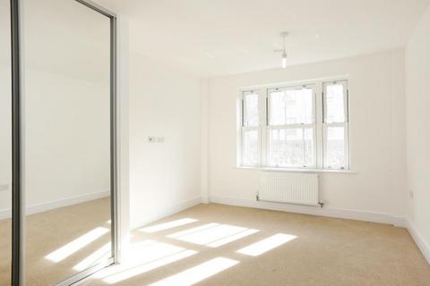 2 bedroom apartment to rent, Cleveland Terrace, London W2