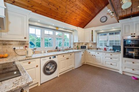 5 bedroom detached house for sale, Brick Kiln Road, Hevingham, Norwich