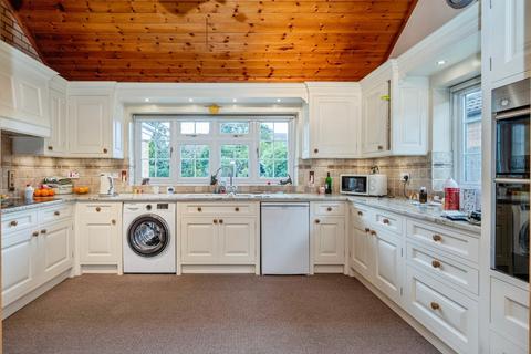 5 bedroom detached house for sale, Brick Kiln Road, Hevingham, Norwich
