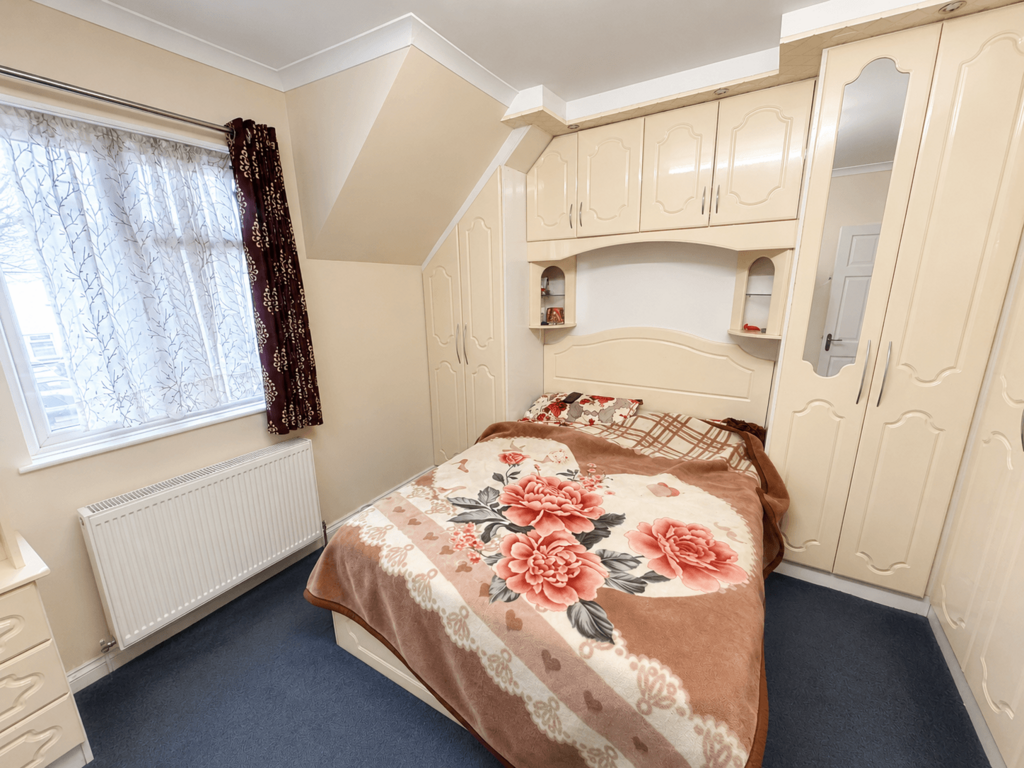 House in London, Greenford - More