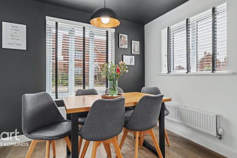 3 bedroom detached house for sale, Willis Street, Bury St Edmunds