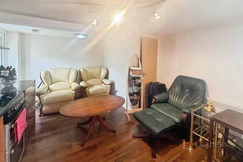 1 bedroom flat to rent, High Street, Tonbridge, Kent, TN9