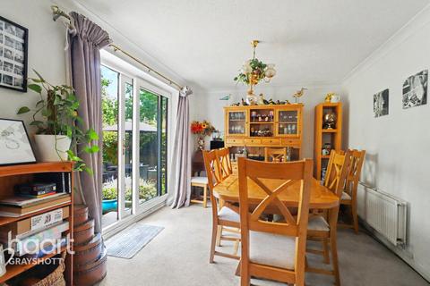 4 bedroom detached house for sale, Coltsfoot Road, Lindford