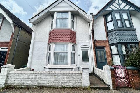 4 bed semi-detached house for rent in Firle Road, Eastbourne, BN22
