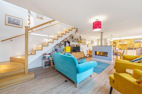 3 bedroom detached house for sale, Staunton Road, Kingston Upon Thames KT2