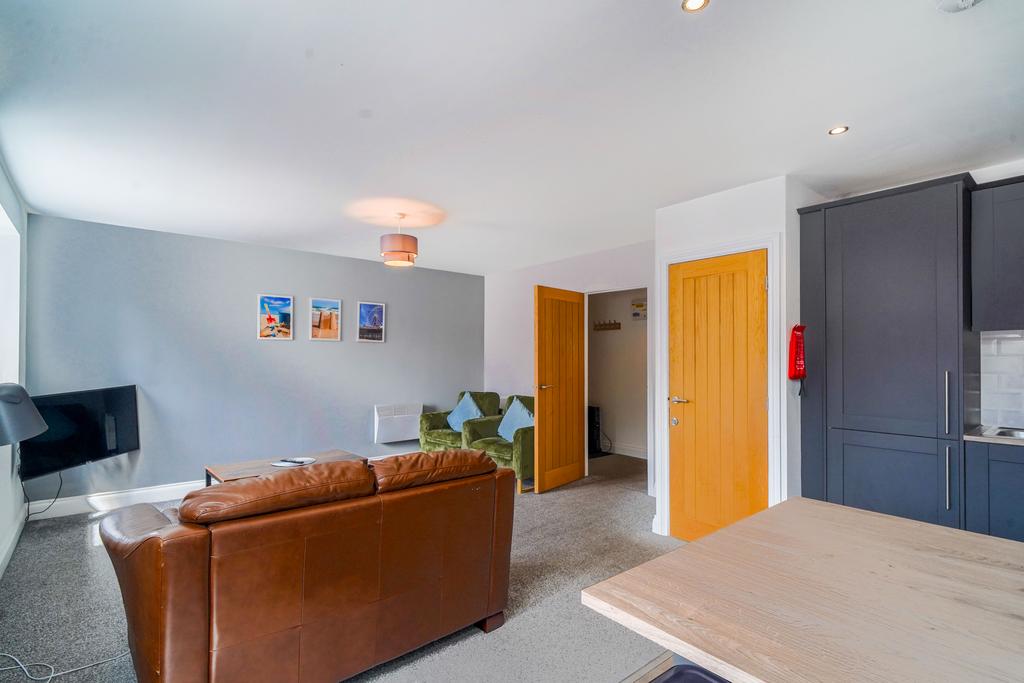 Apartment in Blackpool - More