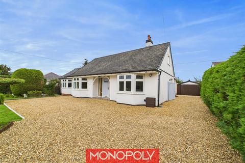 3 bedroom detached bungalow for sale, Upper Denbigh Road, St. Asaph LL17