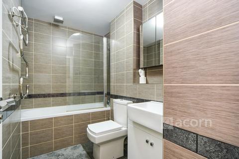 2 bedroom flat to rent, Frobisher Road Erith DA8