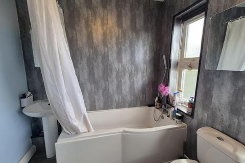 2 bedroom flat to rent, Leazes Court, Newcastle upon Tyne, NE4