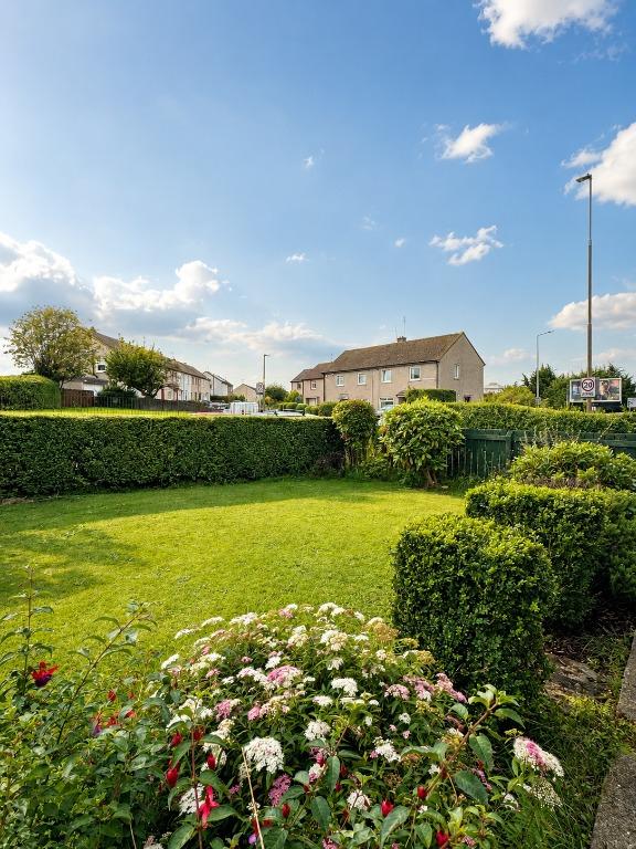 Apartment in Edinburgh, Sighthill, Broomhouse and Parkhead - View 3