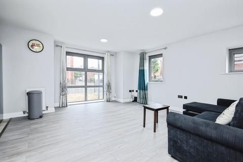 2 bedroom ground floor flat for sale, Keepers Gate, BIRMINGHAM
