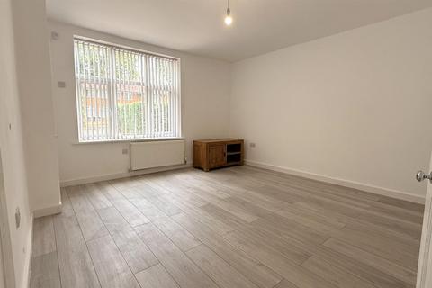 3 bedroom end of terrace house for sale, Elderfield Road, Birmingham B30
