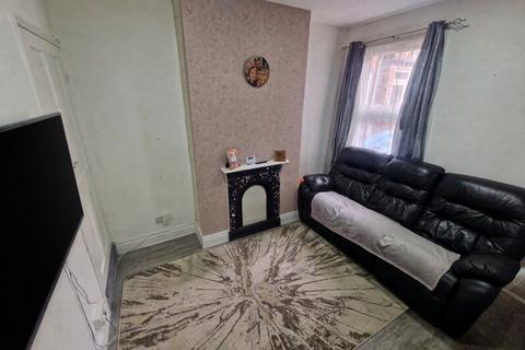 3 bedroom terraced house to rent, Leicester LE2